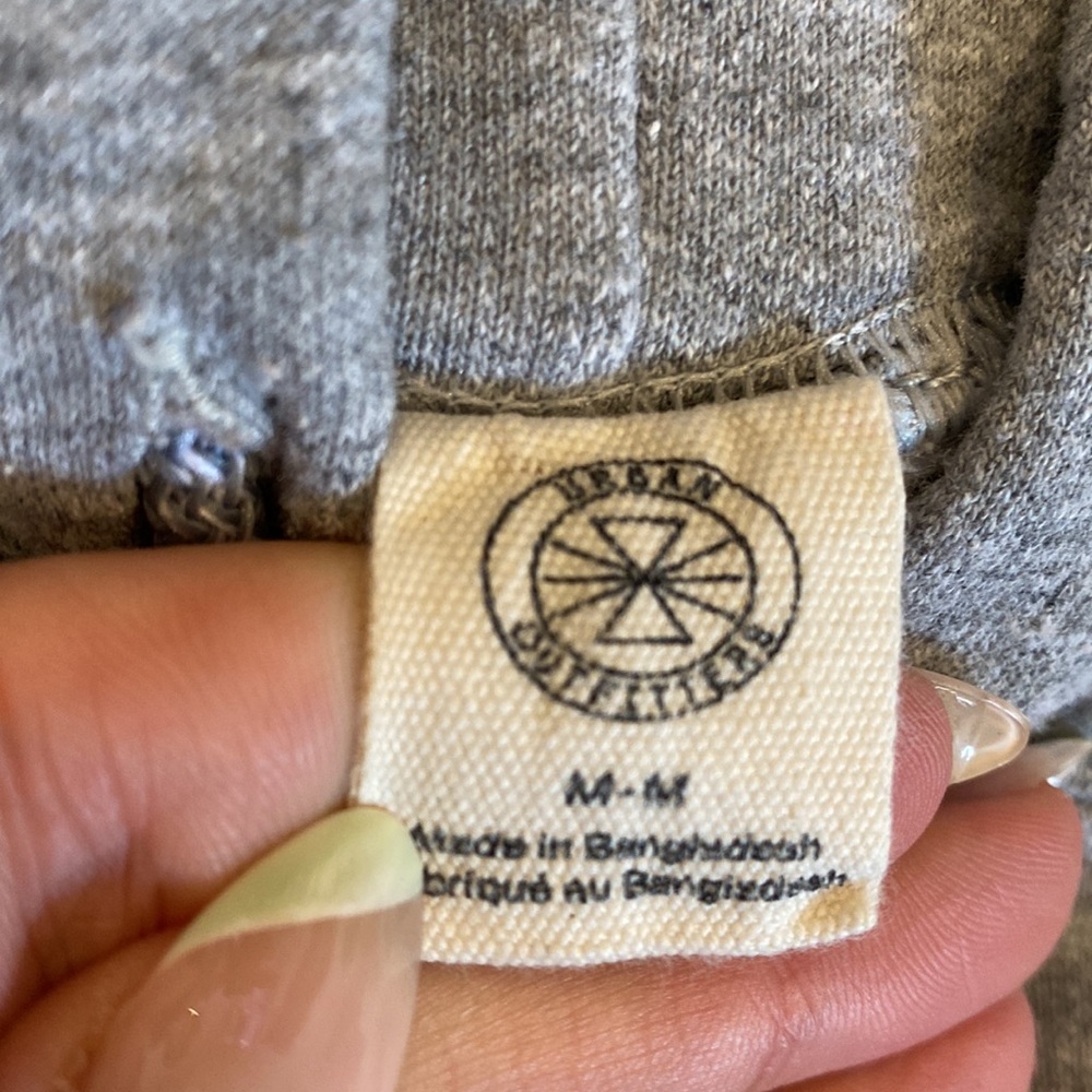 Sweatshirt - Picture 5 of 5